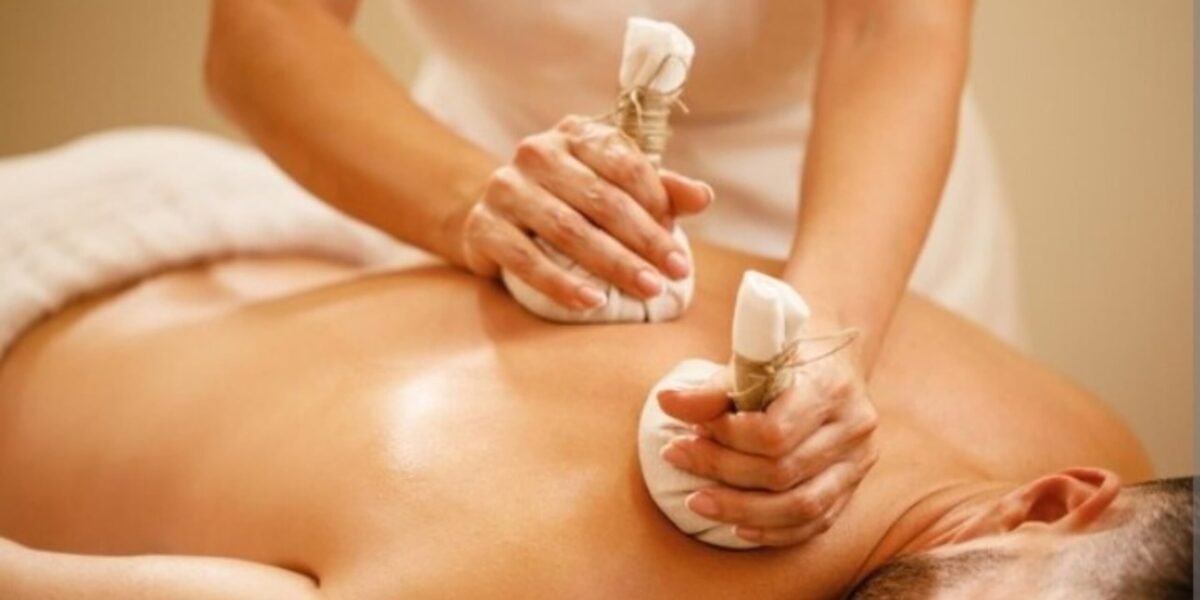 Patra Pinda Swedanam Therapy Patra Pinda Swedanam Therapy
